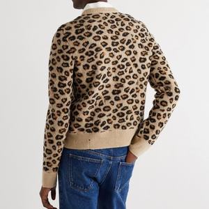 Fabricante de Suéteres Personalizados, Suéter de Lana para Hombre, Diseño Desgastado, Estampado Jacquard de Leopardo, Cuello Redondo, Manga Larga - Product Image 4