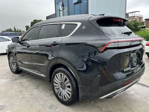 Jetour X70 Plus Elite 1.5T Benzina 5 Posti SUV Usato 2025, 12399km, Vernice Originale, PPF, Pronto per l'Esportazione e la Spedizione all'Ingrosso - Product Image 4
