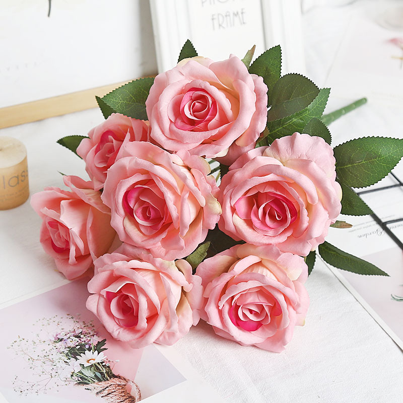 Rose en velours rose