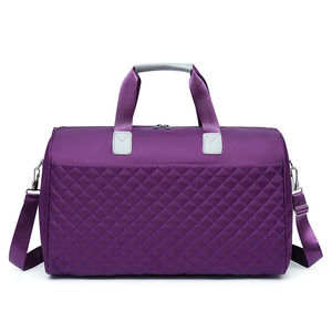 Bolsa deportiva de fútbol 600D unisex con cierre de cremallera, LONA DE VIAJE grande con patrón de letras - Product Image 4