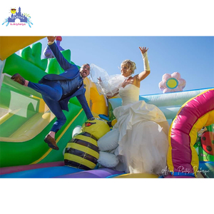บ้านลมธีมสวนผึ้ง Lilytoys พร้อมแทรมโพลีนเป่าลมสำหรับเด็กและผู้ใหญ่ เล่นสนุกกลางแจ้ง - Product Image 5