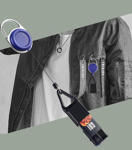 Correa Prémium de PVC para Encendedor con Logo Personalizable, Clip para Cinturón, Mosquetón Retráctil y Portacredencial de Plástico y Silicona - Product Image 5