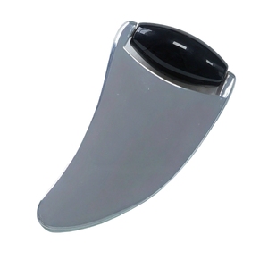 Rodillo Facial en Forma de Cuerno de Carnero de Aleación de Zinc y Obsidiana - Product Image 4