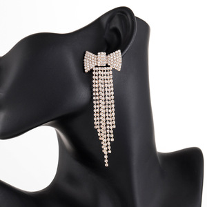 Nouvelles boucles d'oreilles pendantes transfrontalières en strass cristal papillon avec pompon, plaquées or, accessoires d'anniversaire pour femmes YFJEWE E838 - Product Image 2