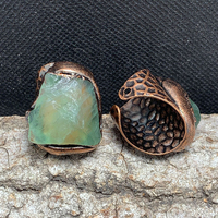 Bague d'ouverture en cristal de pierre de fluorite naturelle plaquée cuivre rouge antique Bague en pierre irrégulière irrégulière en gros