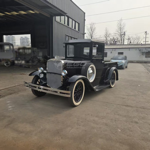 Voitures électriques noires classiques à vendre – Véhicules vintage emblématiques – Sièges de voiture rétro pour réception d'hôtel - Product Image 2