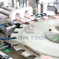 Machine d'étiquetage de bouchage de remplissage de liquide automatique à grande vitesse à prix d'usine avec 4 6 8 10 options de tête et contrôle intelligent