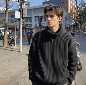 <span class=keywords><strong>Pull</strong></span> en maille noir à col montant <span class=keywords><strong>pour</strong></span> homme - Coupe ample, texture à rayures verticales, chic urbain, essentiel <span class=keywords><strong>pour</strong></span> l'automne/hiver - Product Image 2