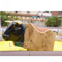 Taureau mécanique gonflable de machine d'équitation de boîte de contrôle avec le taureau gonflable de rodéo de boîte de contrôle à vendre