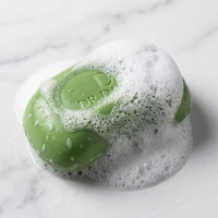 Savon Solide Artisanal Naturel Bio à la Menthe pour Éclaircir et Blanchir la Peau du Corps et du Visage, Sans Produits Chimiques Agressifs