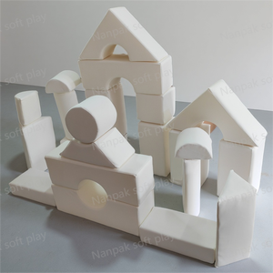 Équipement de jeux de gymnastique sensorielle intérieur/extérieur mignon blanc Beige gris bébé apprentissage blocs de jeu doux Cubes de château <span class=keywords><strong>pour</strong></span> la récréation - Product Image 2