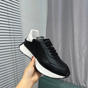 เทรนด์แฟชั่นฤดูใบไม้ผลิ รองเท้ากีฬาแบบสวมสบาย น้ำหนักเบา ดีไซน์แมงป่อง  รุ่น Mc.Queen Alexander - Product Image 1