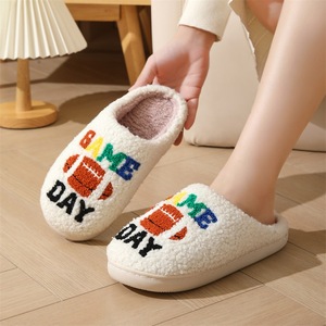 Chaussons douillets et confortables en peluche, motif élan, pour intérieur et extérieur, idéaux pour l'hiver – Nouveauté très prisée - Product Image 6