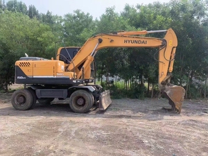 Excavatrice sur pneus Hyundai R150W-9 d'occasion de 15 tonnes pour travaux municipaux, faible nombre d'heures, 210w 150w-7 - Product Image 3
