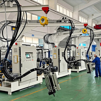 Ligne de production automatique de placages en pierre artificielle PU avec machine à mousser et pompe à commande PLC pour panneaux muraux en pierre artificielle