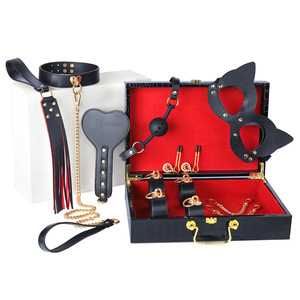 Boîte de rangement en cuir noir et rouge pour jouets sexuels SM pour adultes, ensemble d'outils de punition et de contrainte pour couples, expérience riche en <span class=keywords><strong>BDSM</strong></span>, accessoires variés - Product Image 1