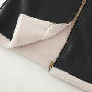 उच्च गुणवत्ता वाली कस्टम महिला चमड़े की बनियान जैकेट लक्जरी - Product Image 3