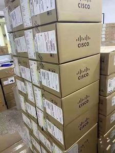 Commutateur réseau Internet géré Cisco C9300L-24P-4G-E 24 ports Ethernet PoE complet avec QoS et routage de couche 3 empilable - Product Image 6
