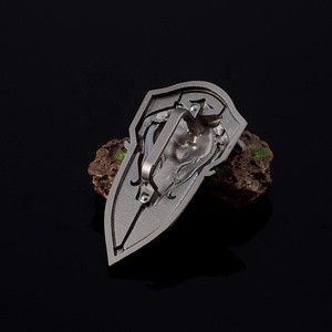 Personnage <span class=keywords><strong>de</strong></span> <span class=keywords><strong>Warcraft</strong></span> <span class=keywords><strong>de</strong></span> <span class=keywords><strong>jeu</strong></span> ouvert complet équipé d'un bouclier Blue Lion Head Metal crafts decoration gift factory en stock - Product Image 2