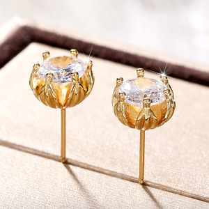 Orecchini a bottone in rame placcato oro con zirconi intarsiati, regalo di San Valentino, gioielli da donna - Product Image 5