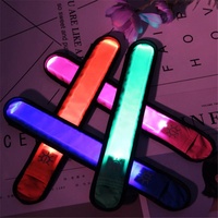Bracelet lumineux LED, bracelet fluorescent, fournitures pour fêtes de mariage du Nouvel An, accessoires de concert, carnaval, accessoires de nuit, bracelet lumineux