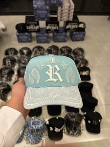 Nueva Llegada: Sombreros Mexicanos Ajustables de Cinco Paneles con Barbas El Mago y Cierre Trasero, en Stock - Product Image 4