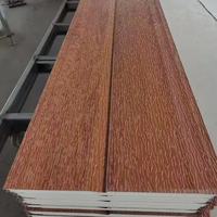 Panel Dinding Gudang Atap Eksterior Tahan Air Lembaran Sandwich Poliuretan Baja Galvanis Penahan Panas