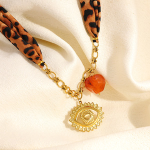 Collier en acier inoxydable motif léopard, chaîne foulard, pendentif œil porte-bonheur, style Maillard, accessoire automne-hiver transfrontalier - Product Image 3
