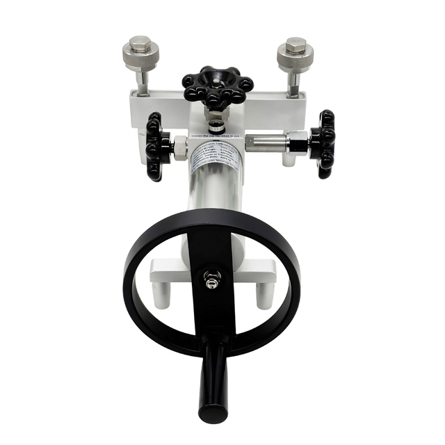 New 700bar Portable Hydraulic Pump  YWQ-1442 Pressure Calibration Equipment
