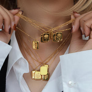 Sıcak Satış Minimalist 18 Ayar Altın Kaplama İşlemeli Kare Doğum Çiçeği Kolye Ucu Paslanmaz Çelik <span class=keywords><strong>Tarot</strong></span> Zincir Kolye - Product Image 5