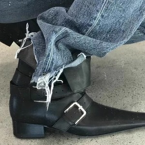 Botines Cortos de Tacón Grueso Antideslizantes con Punta Cuadrada y Cuello Plegable de Diseño Exclusivo Estilo Coreano 2026 para Mujer - Product Image 3