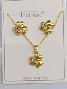 Conjunto de Collar y Aretes con Cruz, Chapado en Oro de 18K, Aretes Colgantes con Colgante de Cruz, Conjunto de Joyería de Moda al por Mayor - Product Image 1