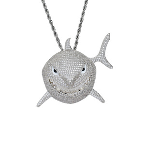 Grand pendentif requin, collier pour homme personnalisé en cuivre incrusté de zircon, style hip-hop imposant. - Product Image 5