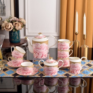 Wholesale Nordic Luxury Dining Room Home Decors Porcelain <b>Dinnerware</b> Sets - Product Image 6