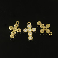 Nouveaux modèles de breloques en argent sterling 925 plaqué or avec zircon pour la fabrication de bijoux