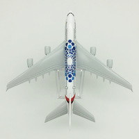 Modèles d'avion moulés sous pression Emirates A380 16cm avec belle livrée pour les passionnés d'aviation et les modélistes passionnés Cadeau
