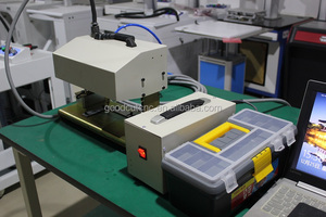 Máquina de Grabado Láser para Tarjetas Metálicas con Marcador de Puntos de <span class=keywords><strong>Bingo</strong></span> para Número de Chasis - Product Image 6
