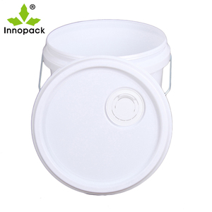 Cubo de plástico de 13-20L con logotipo personalizado, diseño redondo de grado alimenticio, almacenamiento de gasolina y agua reciclable, venta directa de fábrica - Product Image 2