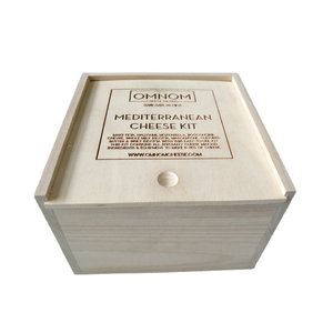 Boîte cadeau personnalisée en <span class=keywords><strong>bois</strong></span> <span class=keywords><strong>de</strong></span> pin avec kit <span class=keywords><strong>de</strong></span> fromage à couvercle coulissant poli pour emballage <span class=keywords><strong>de</strong></span> tarte aux pommes pour boîte cadeau <span class=keywords><strong>de</strong></span> fromage et tarte - Product Image 2