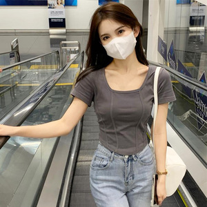 Camiseta de Verano Coreana con Cuello Cuadrado y Manga Corta para Mujer, Diseño Moderno y Elegante, Corte Ajustado, Top Corto a la Moda - Product Image 1