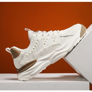 Nouvelles chaussures en maille respirante pour hommes, version coréenne, chaussures de sport polyvalentes à semelle épaisse, chaussures décontractées de course à pied, chaussures de papa - Product Image 2