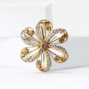 Broches de Flores con Cristales de Imitación y Aleación Chapada en Oro, Diseño 2026, para Accesorios de Ropa de Mujer para Carnaval - Product Image 2