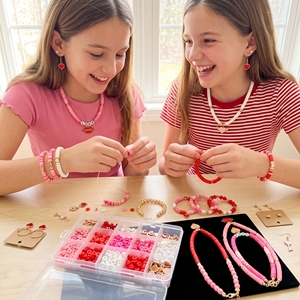 Kit de Joyería Heishi Rosa y Rojo para el Día de San Valentín, Kit de Cuentas de Arcilla Polimérica, Cuentas de Perlas, Dijes de Corazón, Juego de Pulseras para Niñas - Product Image 4