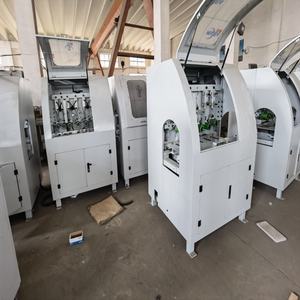 Sierra de Corte Transversal Automática de Alta Velocidad para Madera Sólida con Optimización de Corte - Product Image 1