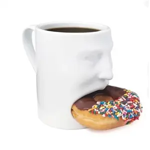 Custom 3D Creative Human Face Eating Pie Cup Coffee Drinkware Mugs Supplier High Quality Ceramic Mug With Pocket Mouth