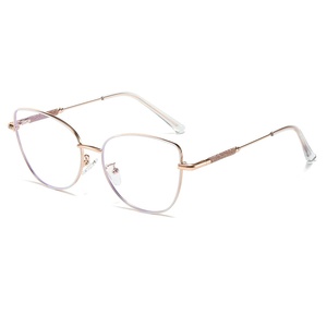 <span class=keywords><strong>Occhiali</strong></span> <span class=keywords><strong>da</strong></span> <span class=keywords><strong>vista</strong></span> <span class=keywords><strong>da</strong></span> donna vintage cat-eye in acciaio inossidabile con cerniere <span class=keywords><strong>a</strong></span> molla, anti-luce blu, montatura completa, per PC - Product Image 3