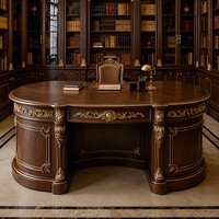 Bureau de direction en bois massif de style rococo européen antique, orné de sculptures à la main, en noyer laqué, meubles de luxe pour patron.