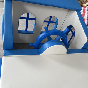 Bateau de jeu intérieur coloré et mignon pour enfants, idéal pour les crèches, les cafés et les restaurants, équipement de jeu souple et durable - Product Image 2