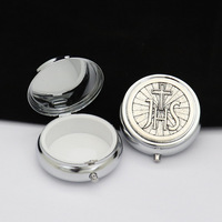 Boîte à souvenirs catholique de 5 cm, étuis à chapelets avec miroir pour cadeaux de Sainte Communion, boîte de rangement en fer pour bijoux religieux