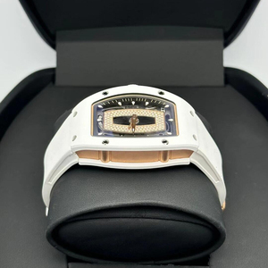 Montre mécanique de soirée pour <span class=keywords><strong>femme</strong></span> haut de gamme personnalisée 0701 en céramique blanche avec bordure noire et diamants incrustés de qualité VVS - Product Image 5
